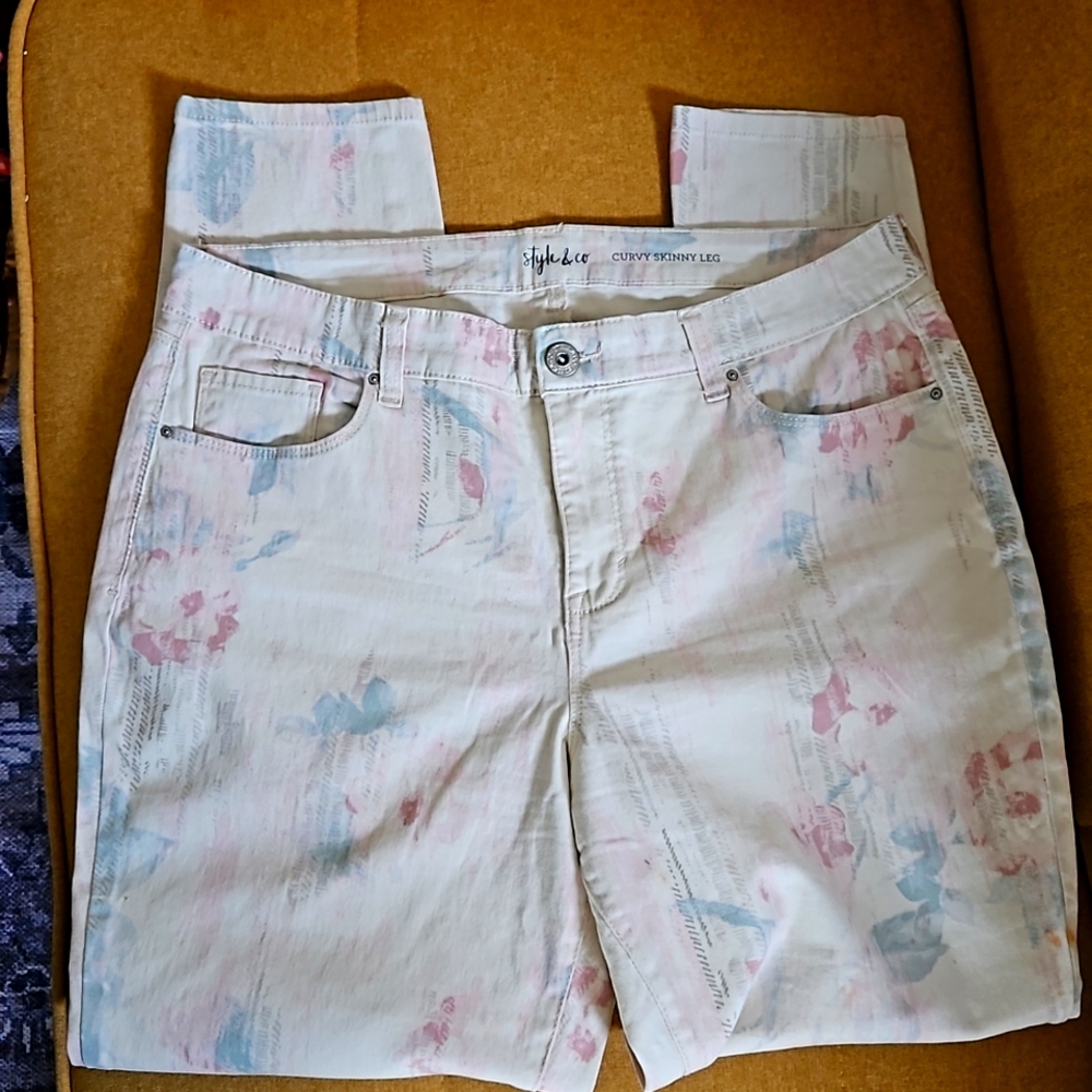 Style & Co Curvy Skinny Leg